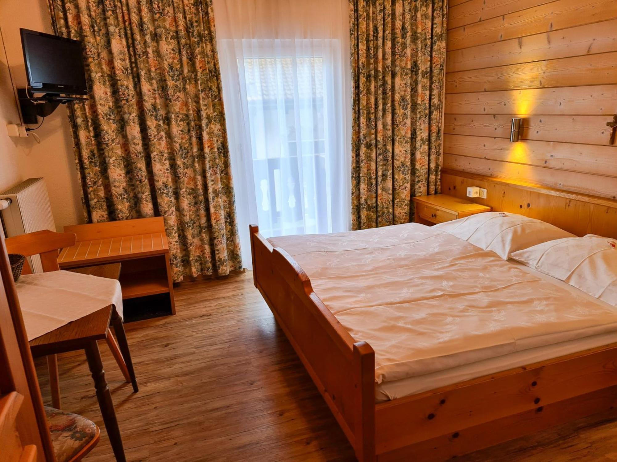 Haus Daheim Bed & Breakfast Berwang Ngoại thất bức ảnh