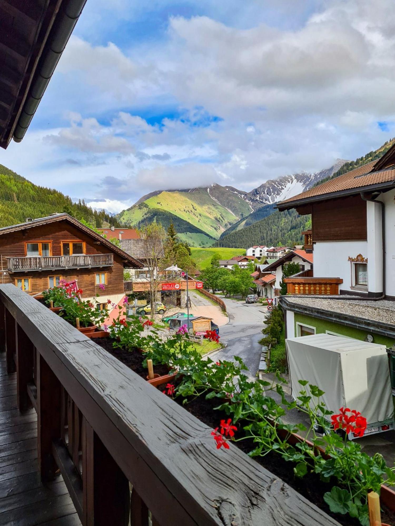 Haus Daheim Bed & Breakfast Berwang Ngoại thất bức ảnh